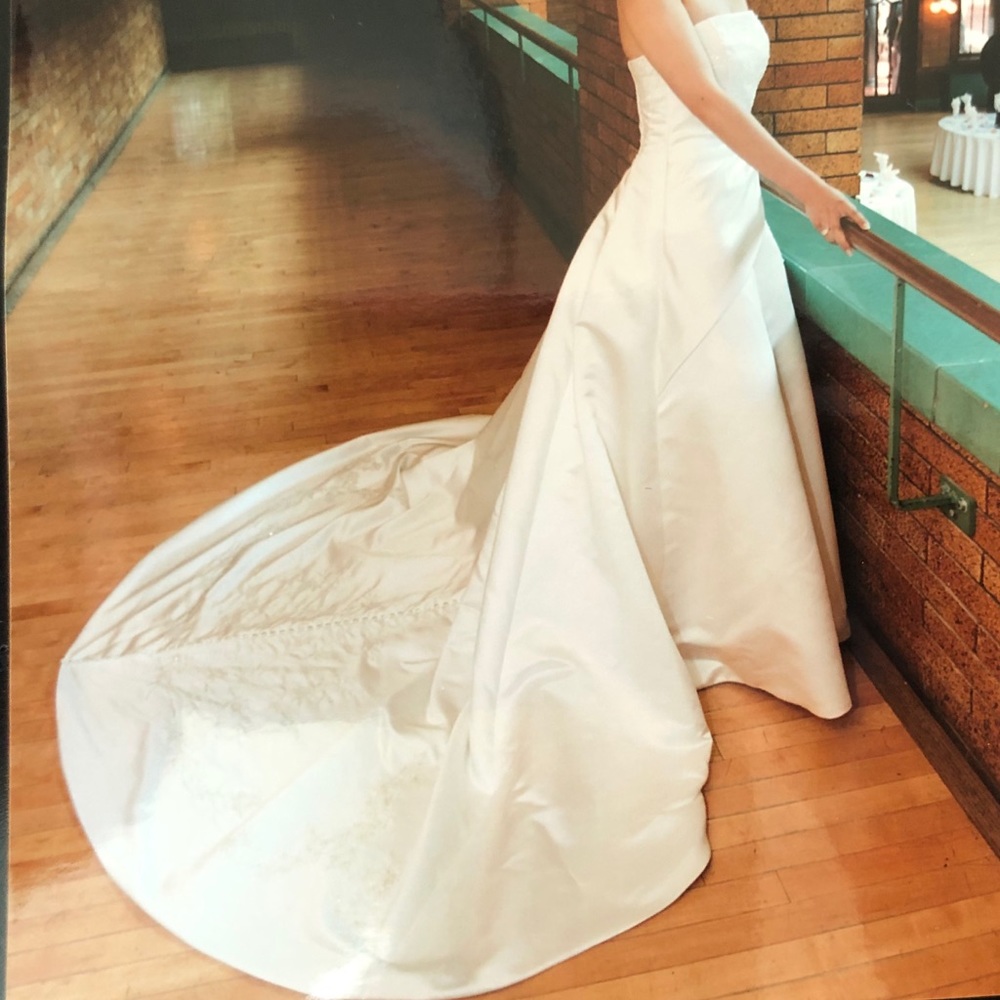 Wedding dress